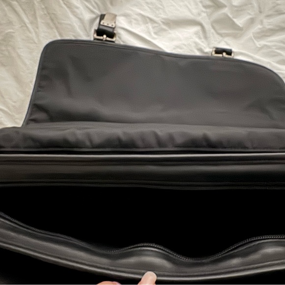 Coach black leather computer attache - Picture 4 of 13